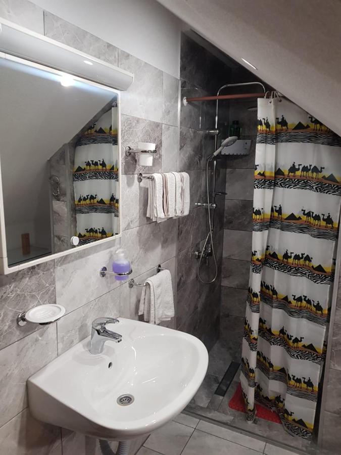 Pansion Renata Hotel Prozor Eksteriør billede